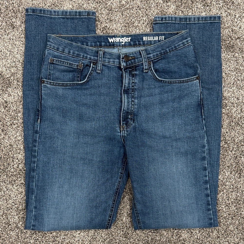 Wrangler Regular Fit Denim Jeans ~ Men's Size 32x34